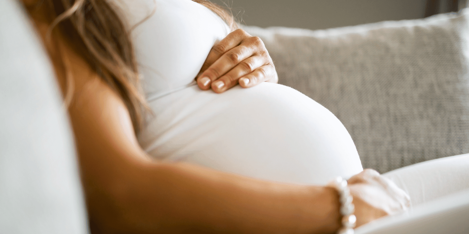Gravid- og mammaklær – komfort i en kropp som endrer seg - Guttelus.no