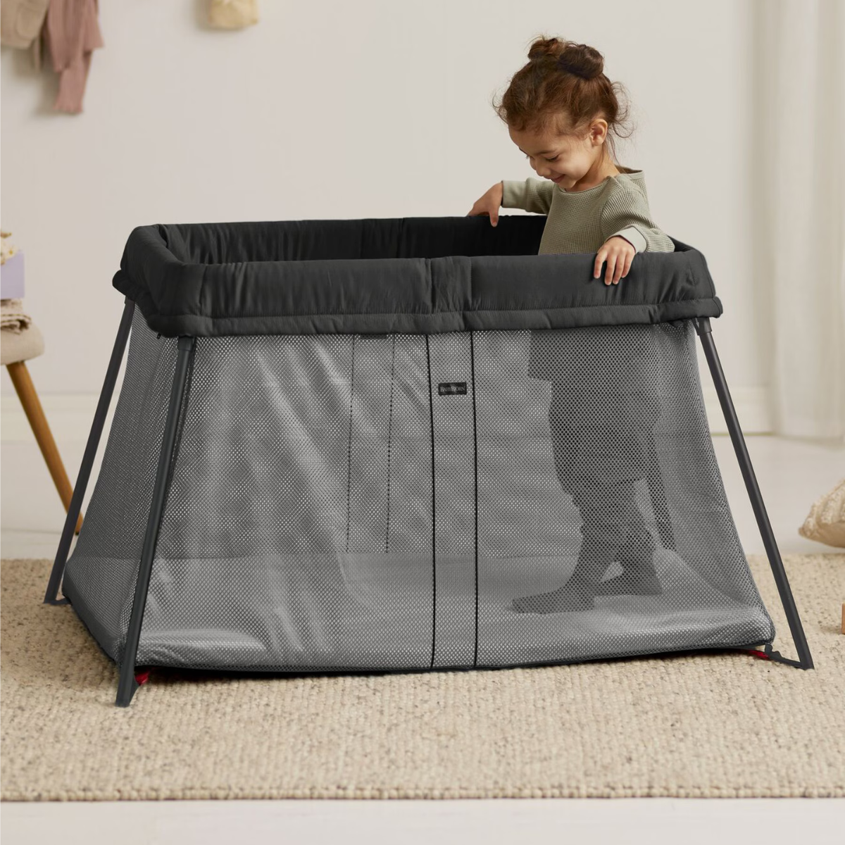 BabyBjörn - Reiseseng Light Black Mesh