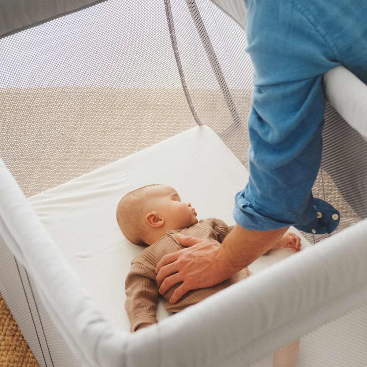 BabyBjörn - Reiseseng Light Silver Mesh