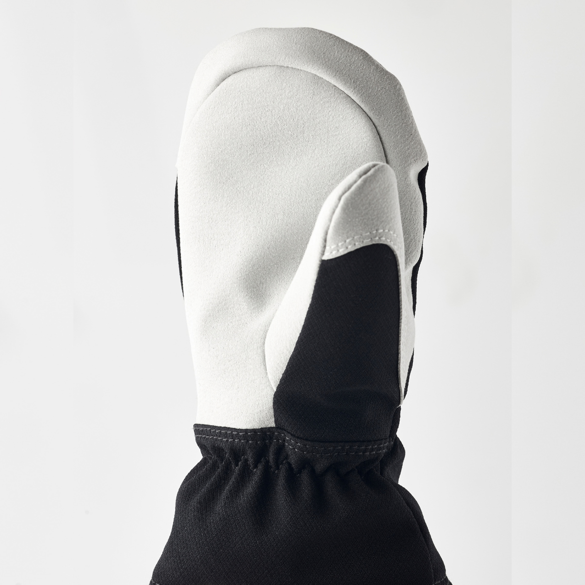 Hestra - Votter Vega CZone Black