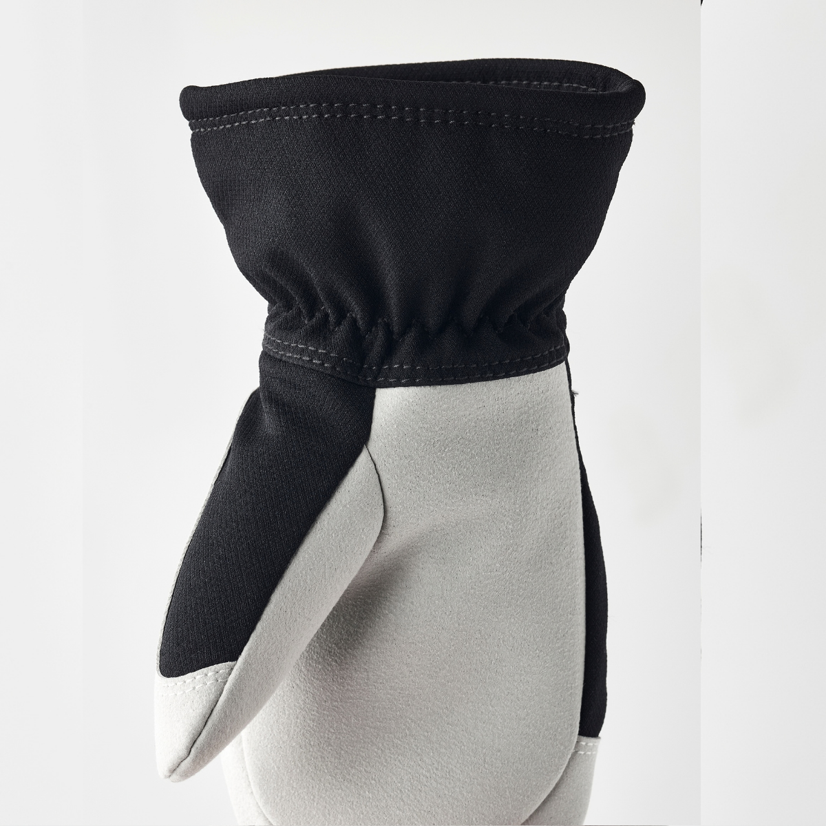 Hestra - Votter Vega CZone Black