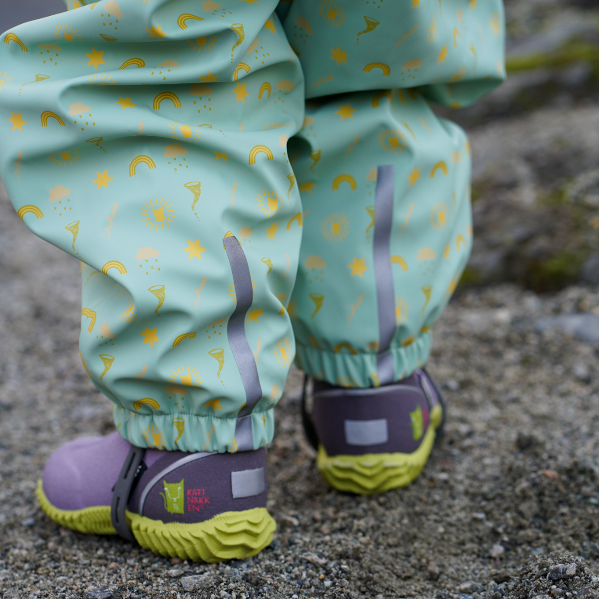Kattnakken - Babyregndress Dugg Jane Pistasj
