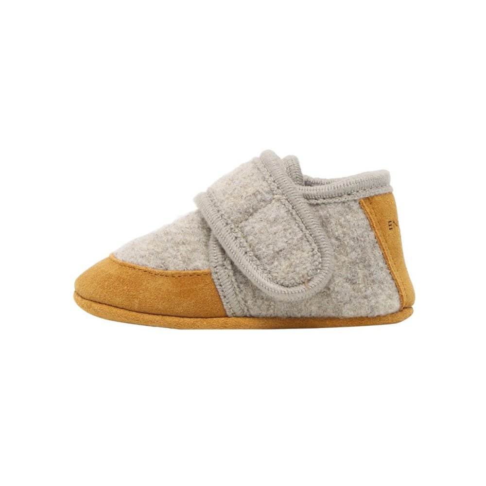 En Fant - Tøfler i Ull/ Suede Sand Melange - Guttelus.no
