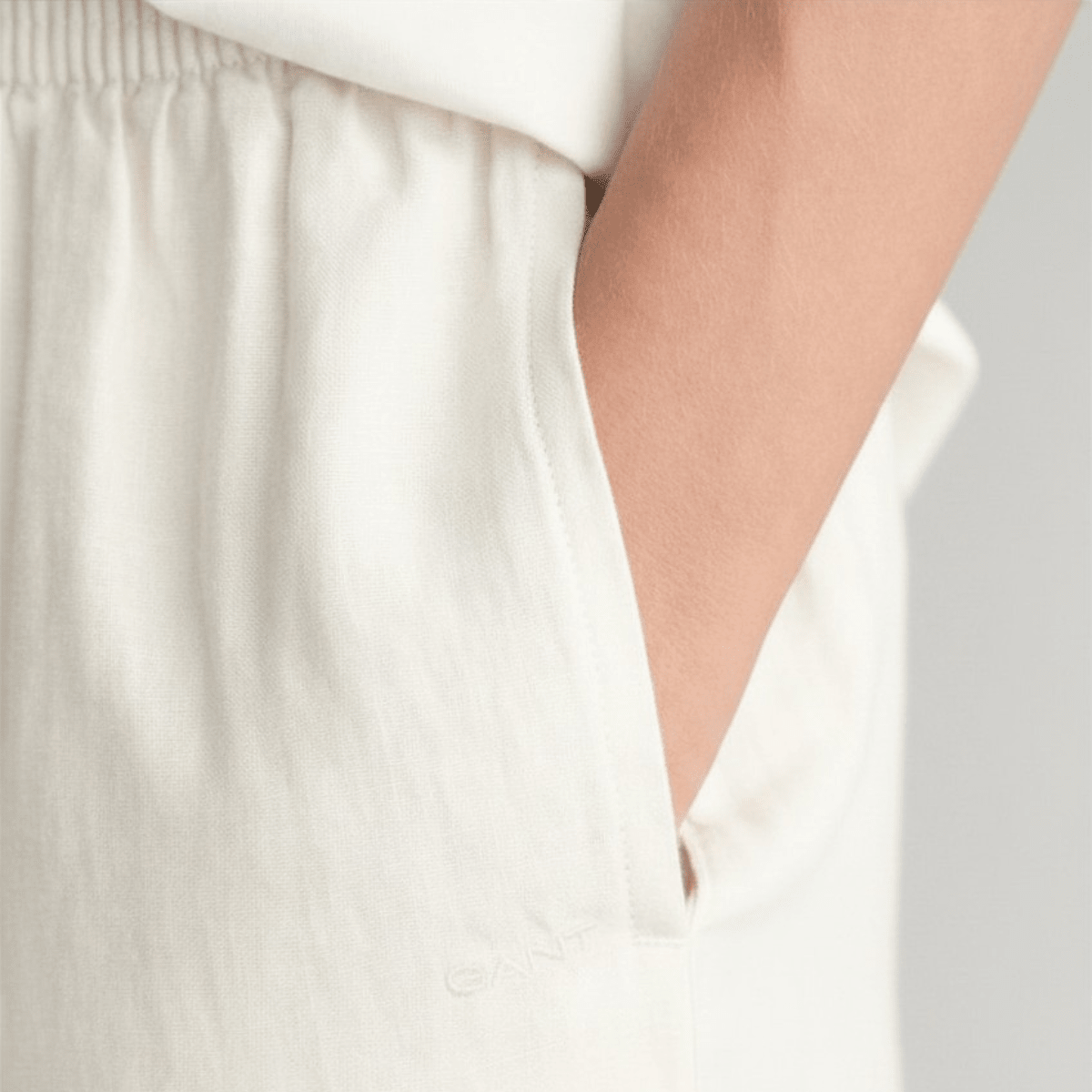 Gant - Bukse i Lin Relaxed White - Guttelus.no
