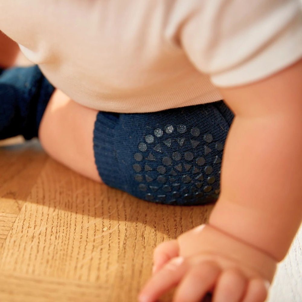 GoBabyGo - Knebeskytter Antiskli LV Navy Blue - Guttelus