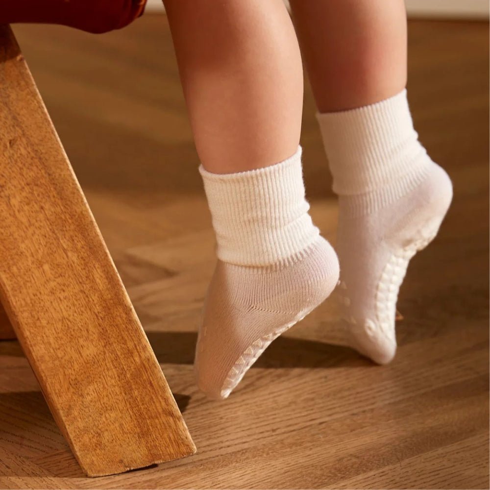 GoBabyGo - Sokker 4 pk Combo box Bambus Sand/ Off-White/ Grey - Guttelus