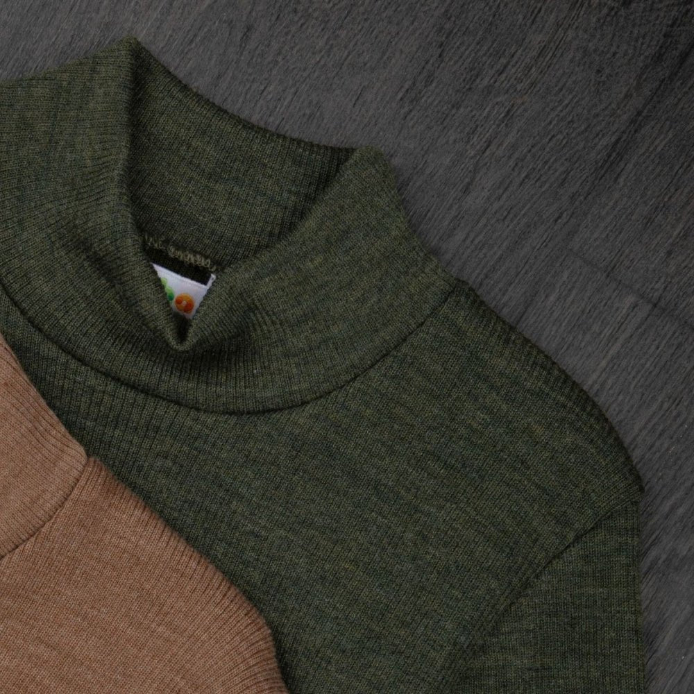 Joha - Trøye i Ull Jr Turtleneck Rib - Mosegrønn - Guttelus.no