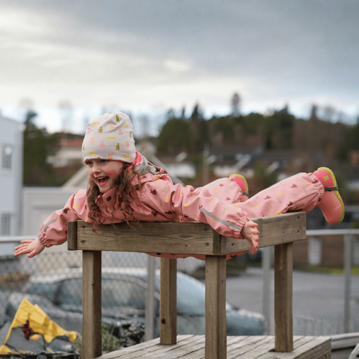 Kattnakken - Helårsregndress Hagl Rosa Krystall - Guttelus