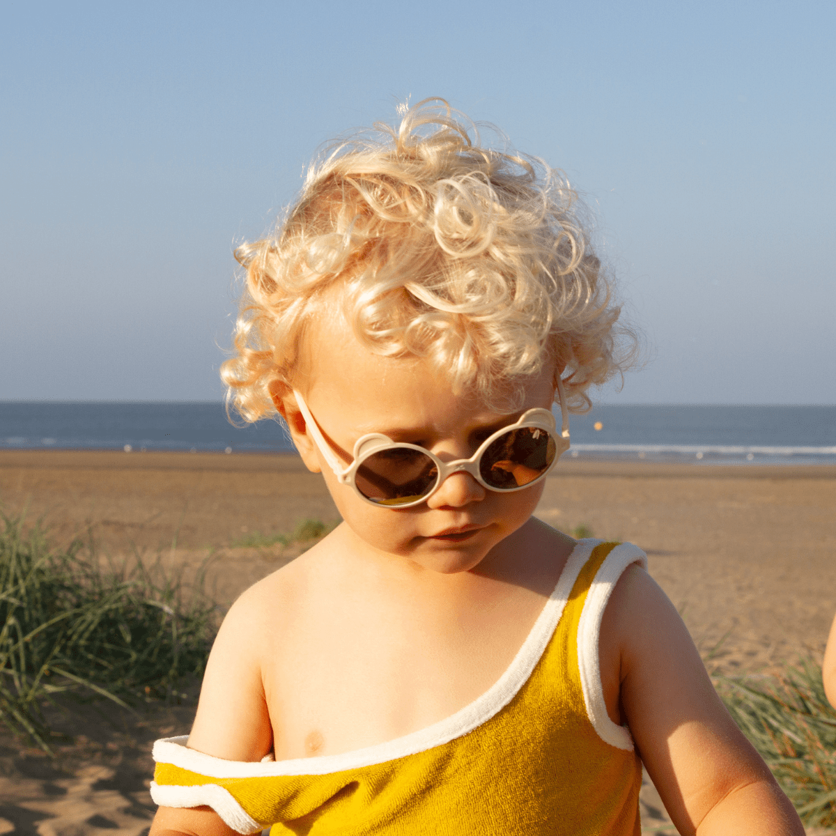 Ki ET LA - Solbriller Uknuselige Ourson Cream - Guttelus.no