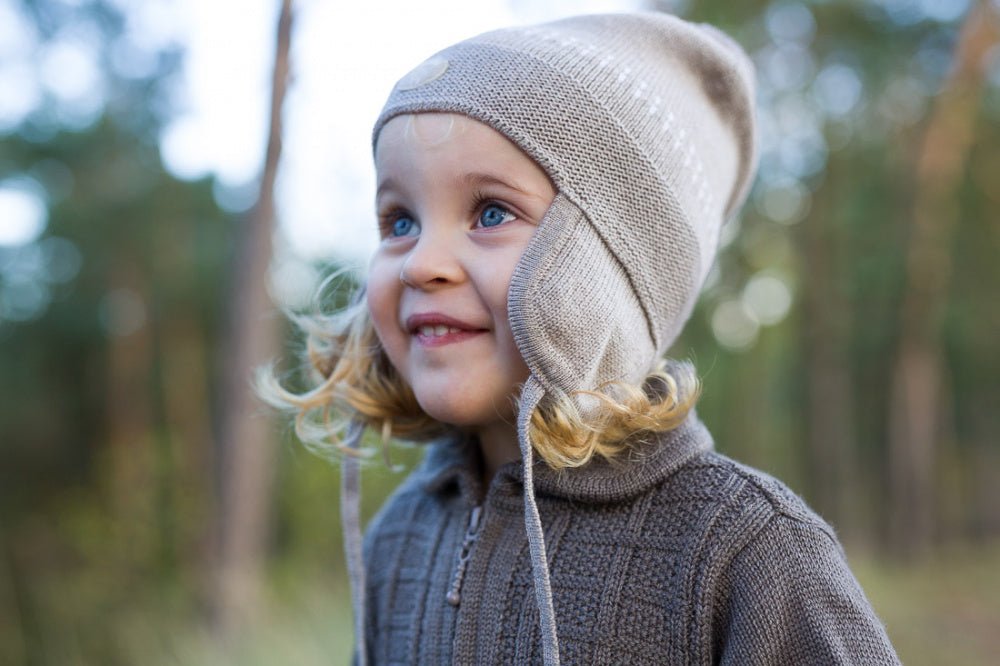 Lillelam - Lue Basic Med Snøring Classic Beige - Guttelus