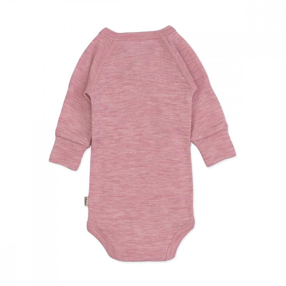 Lillelam - Omslagsbody i Ull Mini Lyng - Guttelus.no