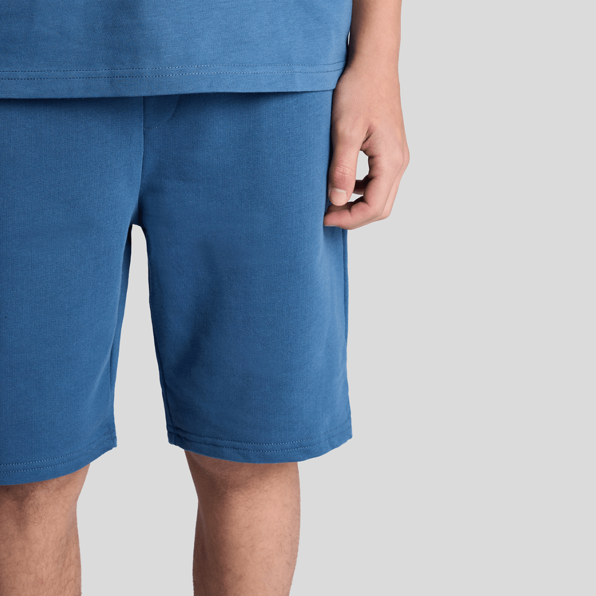 Lyle & Scott - Sweatshorts Dark Cornflower - Guttelus.no