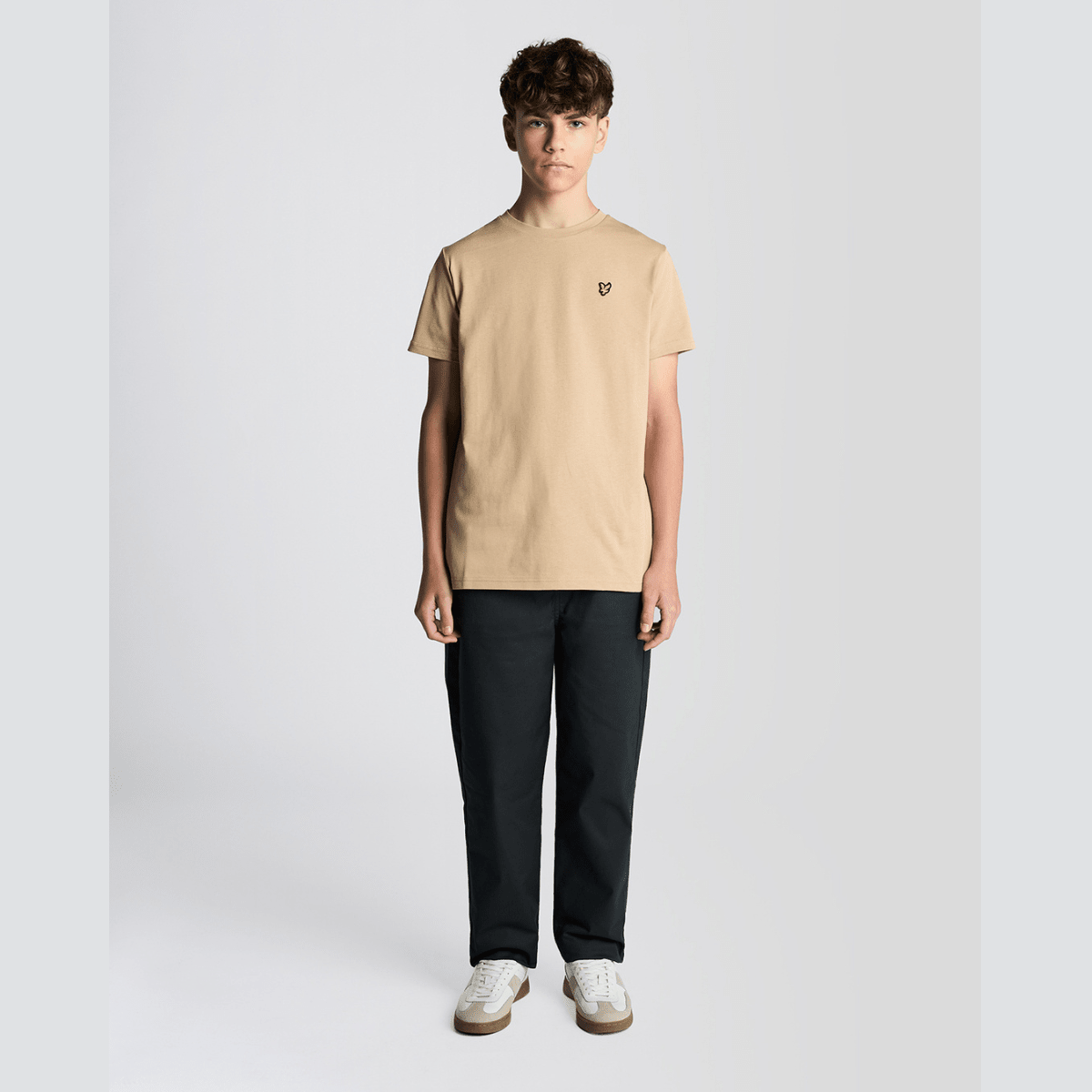 Lyle & Scott - T-skjorte Wheat - Guttelus.no