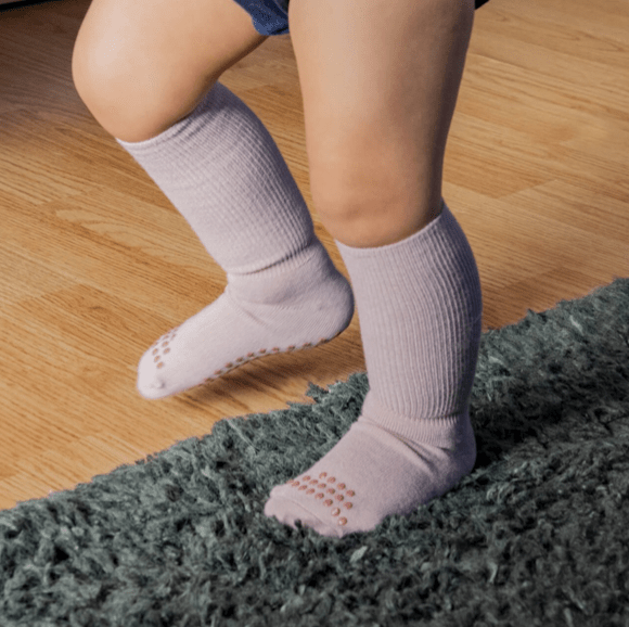 Nordic Kids - Sokker Bambus 2pk Anti-Skli Rosa/ Grå - Guttelus.no