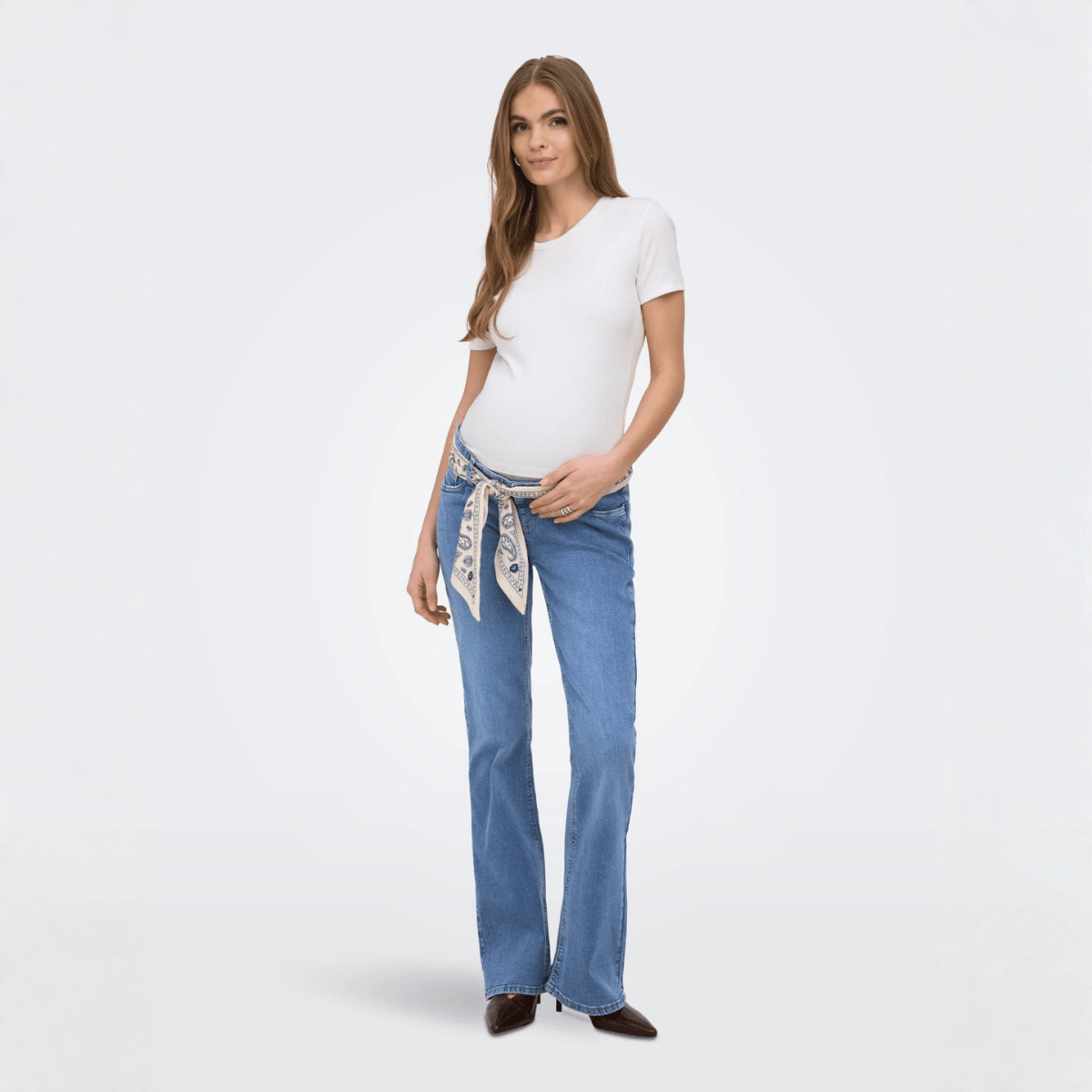 ONLY Maternity - Jeans Blush Flared Light Blue Denim - Guttelus.no