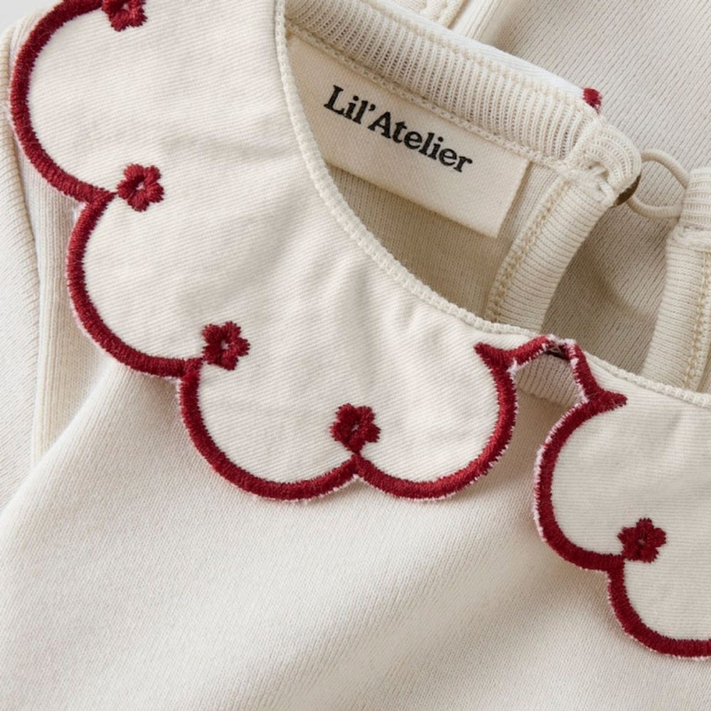 Lil'Atelier - Body med Krage Fundo Turtledove/ Red Dahlia