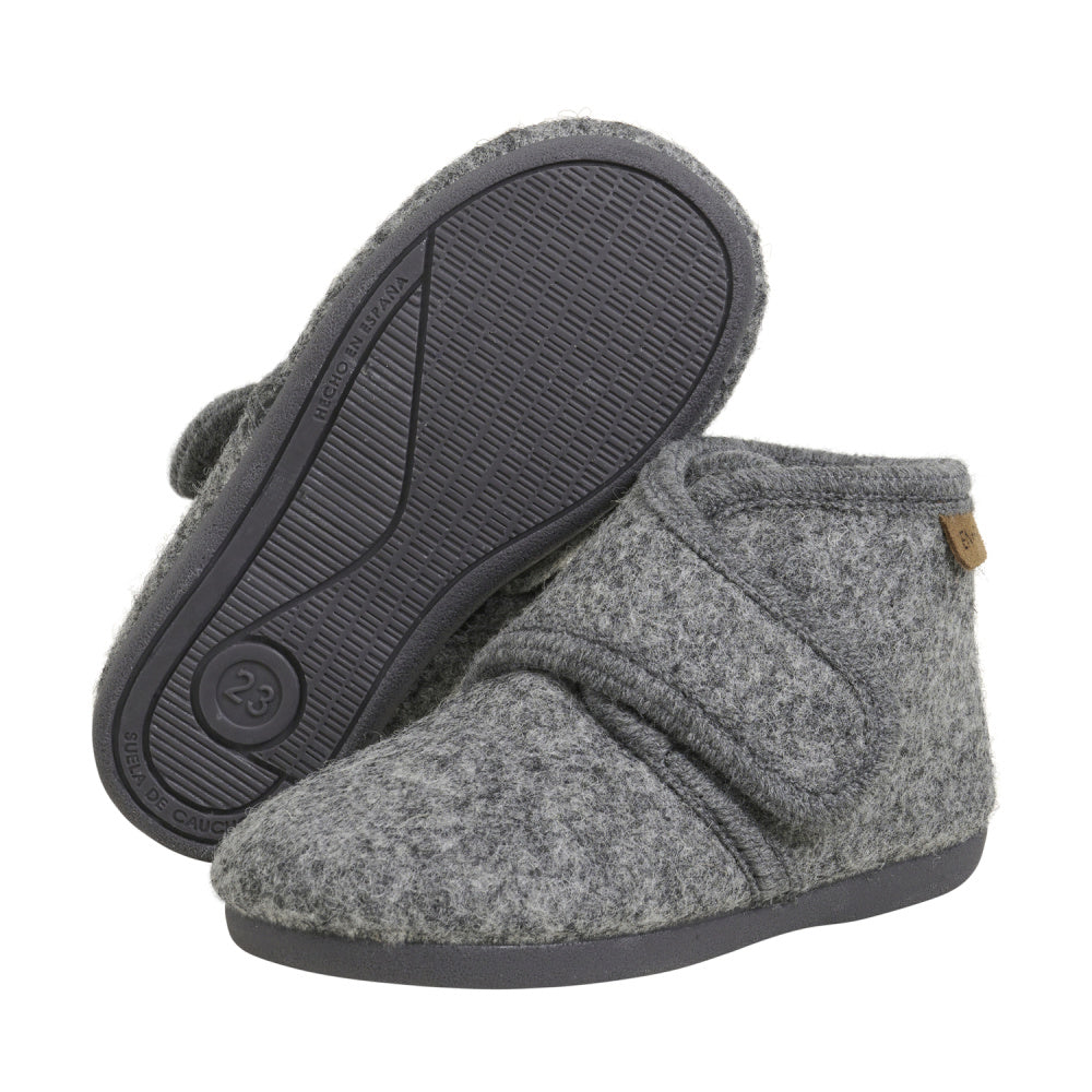 En Fant - Tøfler i Ull med Såle Dark Grey Melange