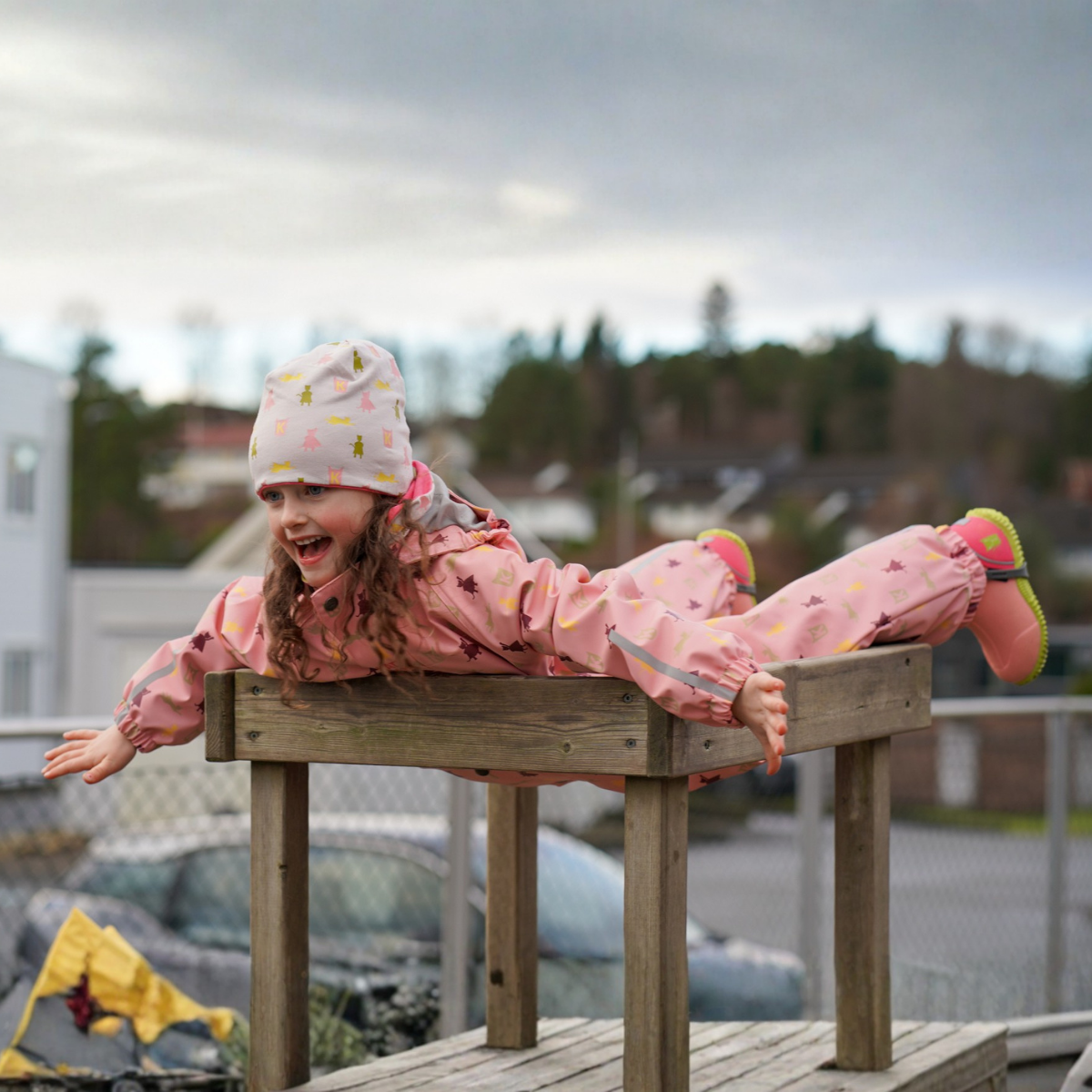Kattnakken - Helårsregndress Hagl Rosa Krystall