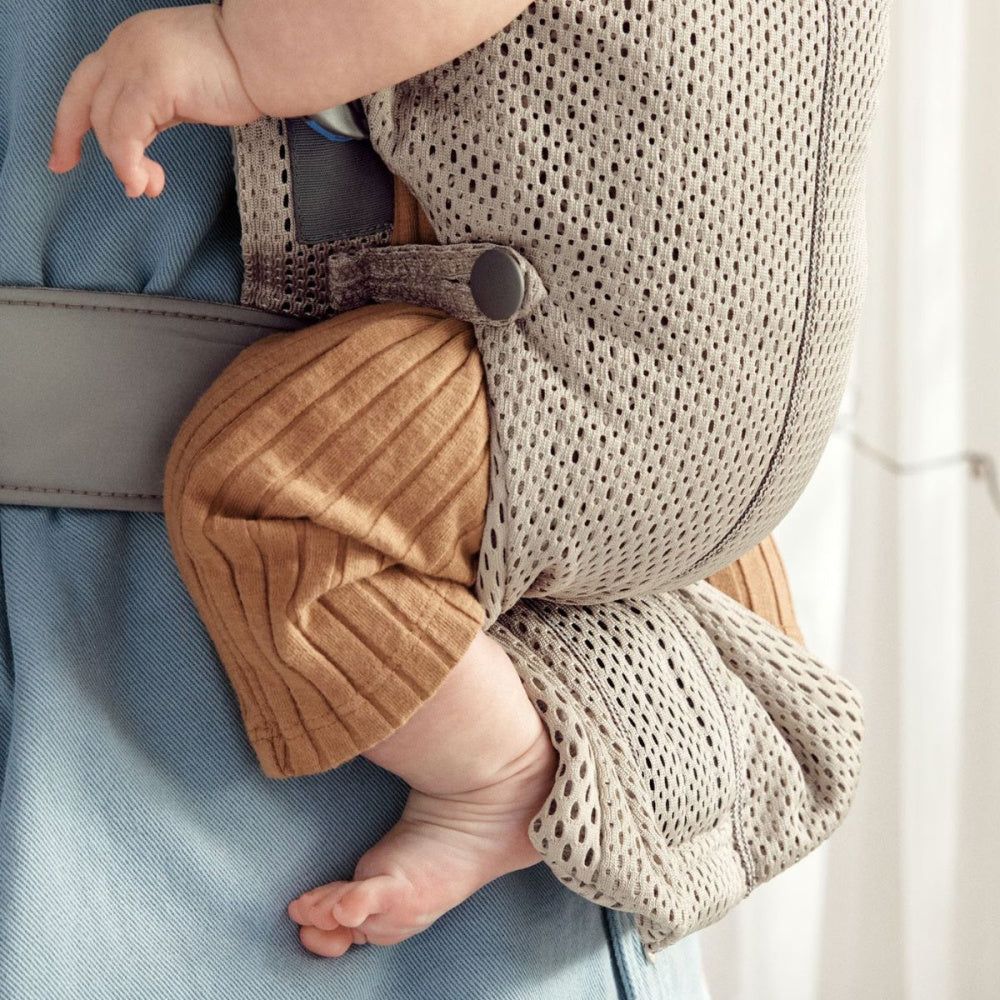 BabyBjörn - Bæresele Mini 3D Gråbeige