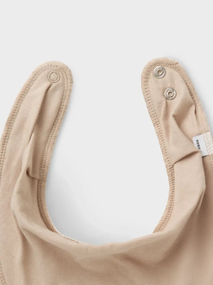 Name It - Siklesmekke Bib Beige "Bestemors gull"