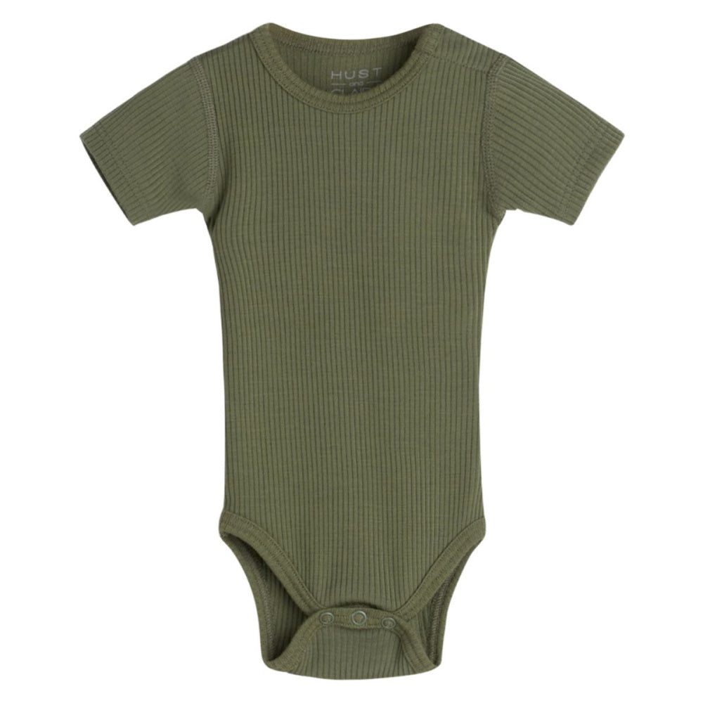 Hust and Claire - Body i Ull og Lyocell Bet Olivine