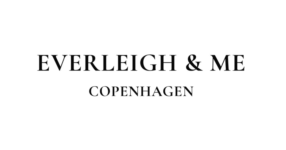 Everleigh and Me - Gulvmatte Magnolia Burgundy - Guttelus