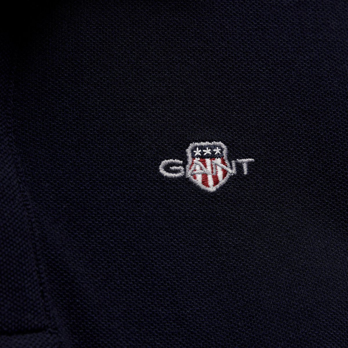 Gant - Pique Shield SS Polo Evening Blue - Guttelus.no