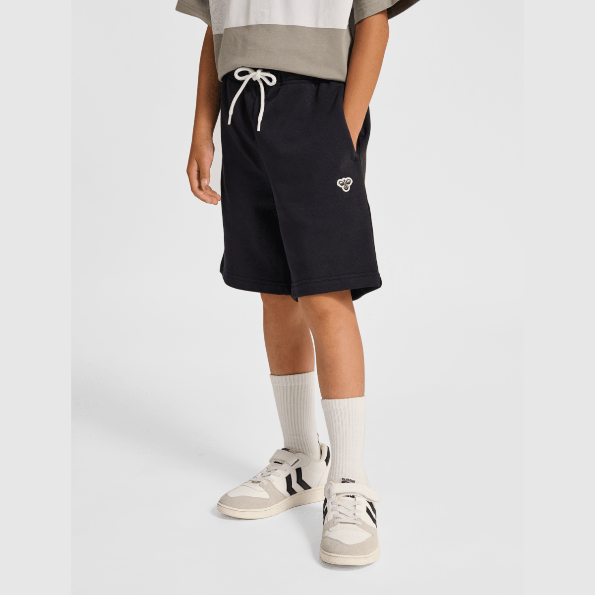 Hummel - Shorts Jr Loose Sweat Bee Black - Guttelus.no