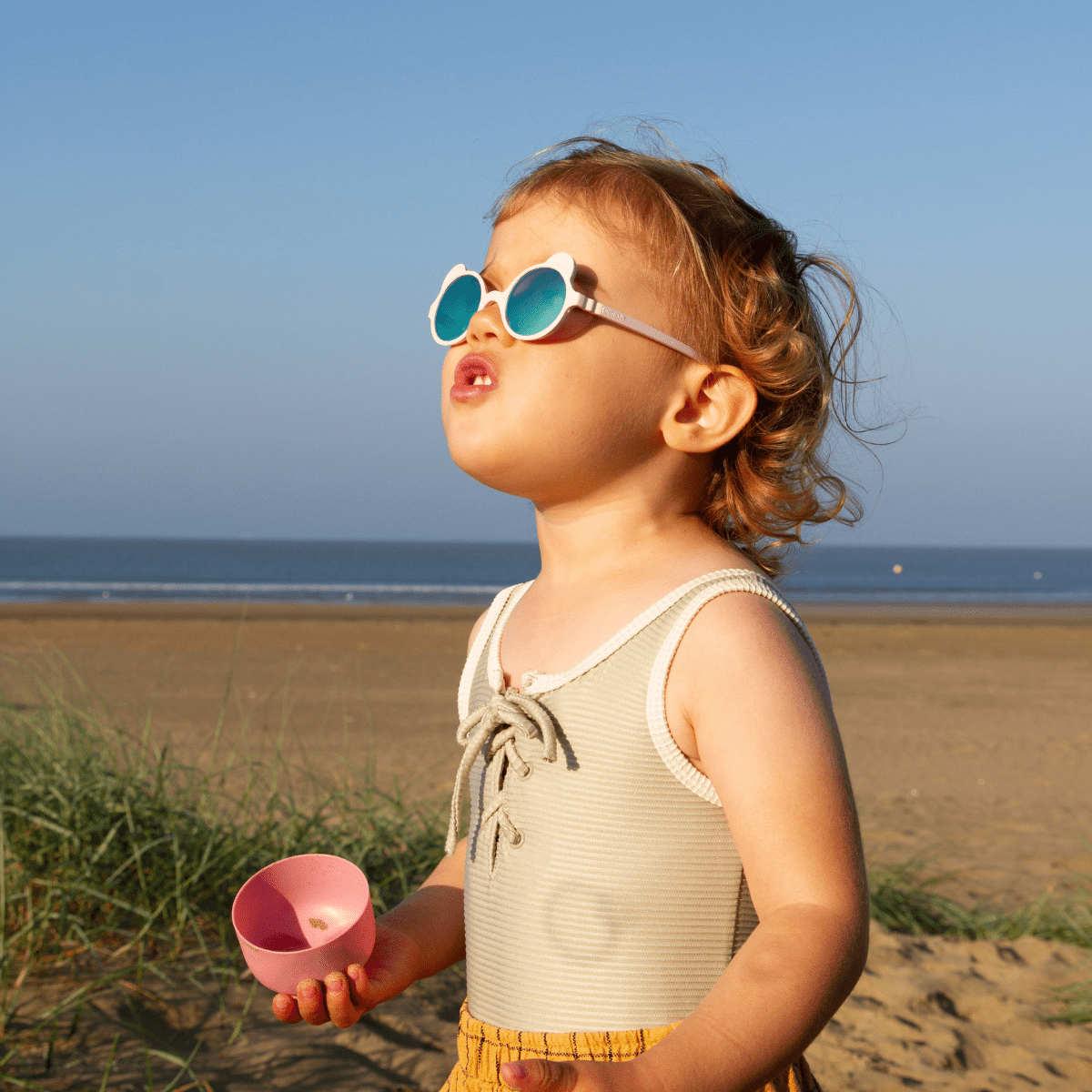 Ki ET LA - Solbriller Uknuselige Ourson Light Pink - Guttelus.no