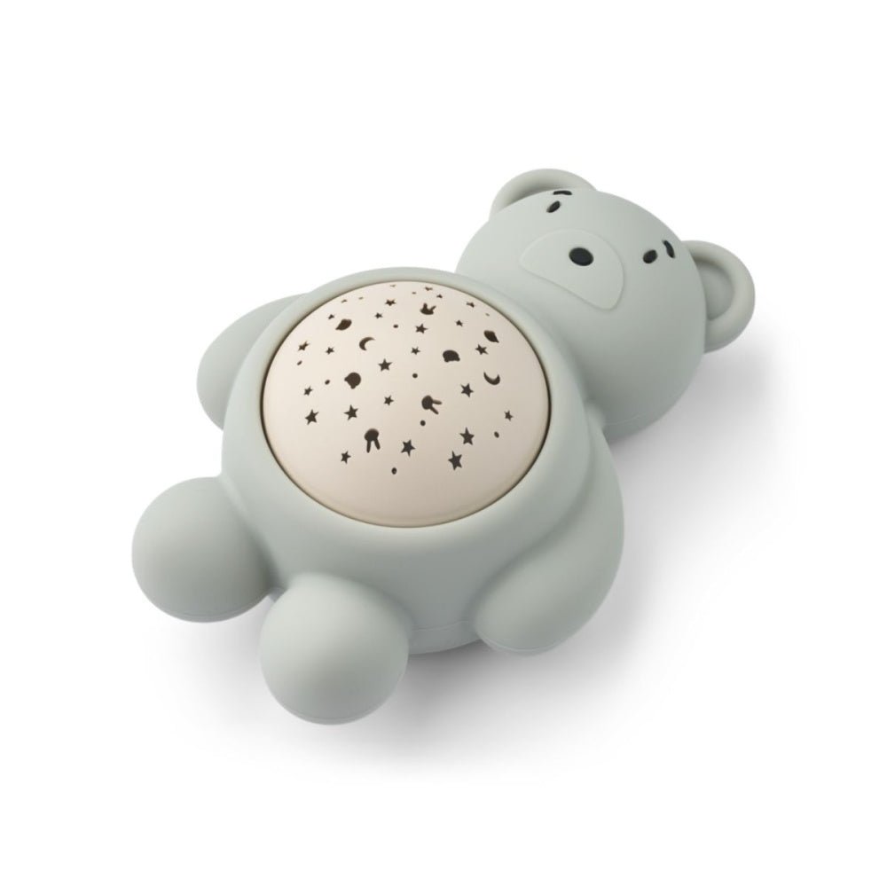 Liewood - Nattlampe med Lyd og Projektor Manuel Bear Dove Blue - Guttelus.no