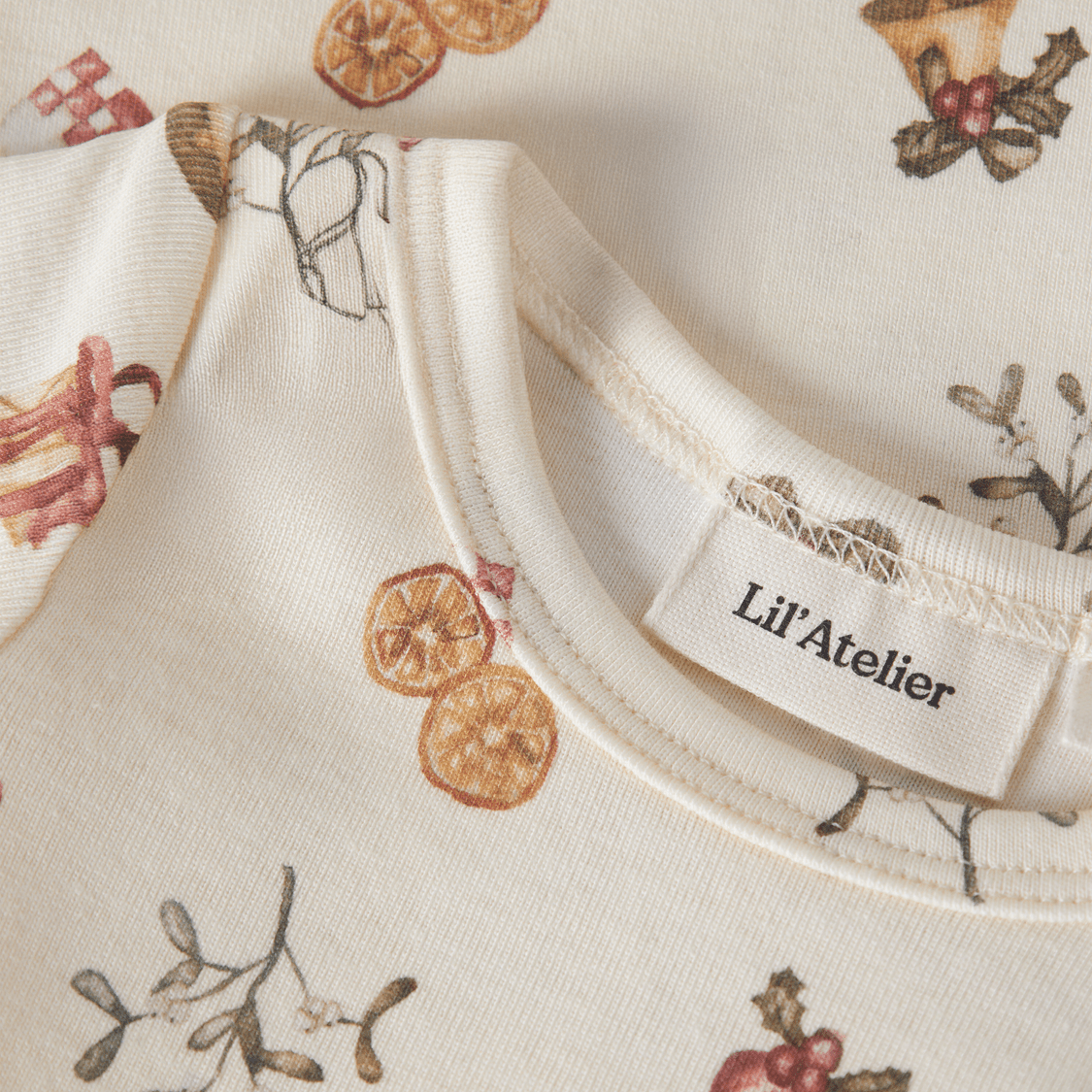 Lil' Atelier - Julebody Layo Gus Turtledove Old Christmas - Guttelus