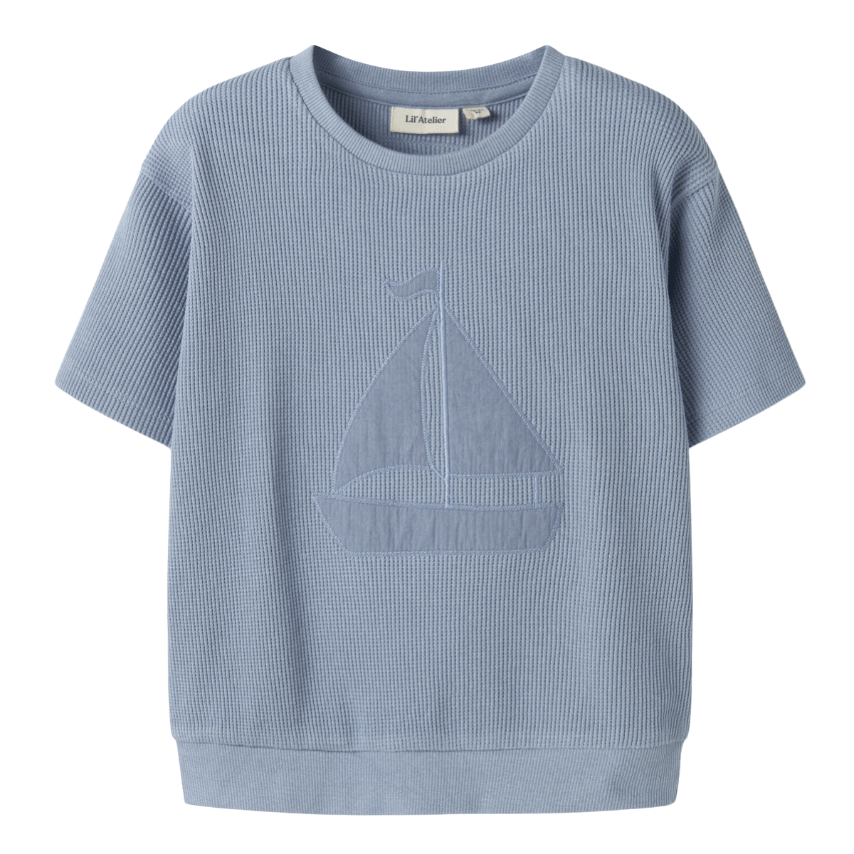 Lil' Atelier - T-skjorte Harun Loose Dusty Blue - Guttelus.no