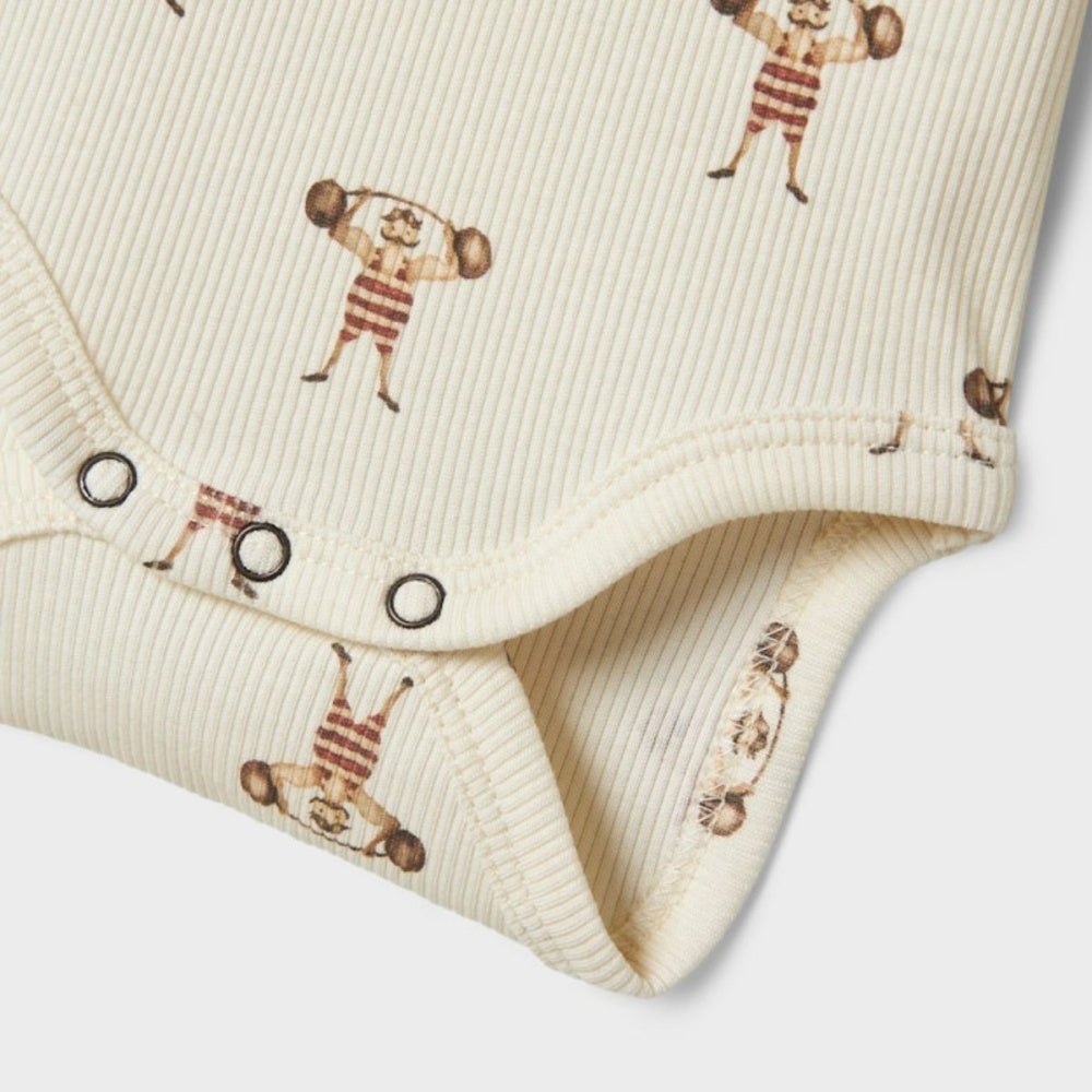 Lil'Atelier - Body Lavo Turtledove Strong Man - Guttelus.no
