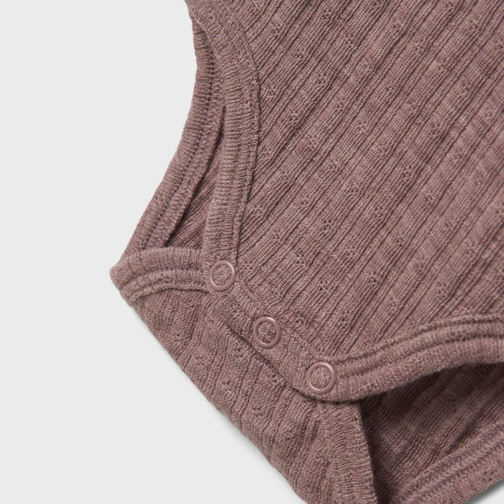 Name It - Body i Ull og Silke Rib Wossa Purple Dove - Guttelus