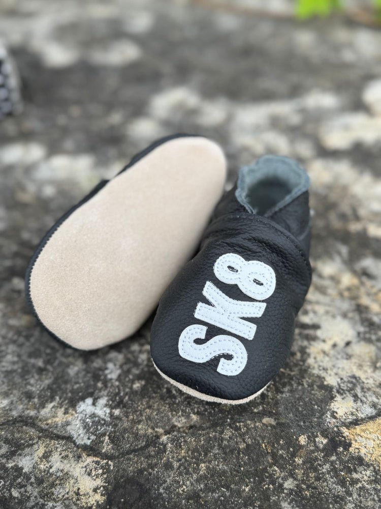 Rose et Chocolat - Tøfler i Skinn SK8 Black - Guttelus