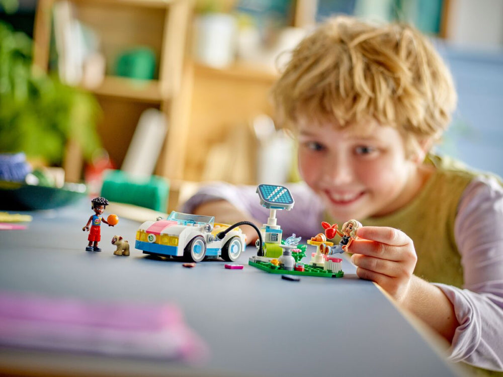 LEGO - Friends Elbil og ladestasjon