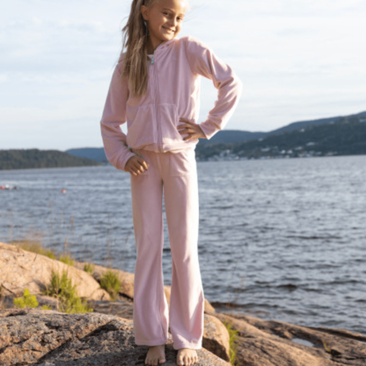 Vilje & Ve - Bukse i Velour Hermine Blush Rose - Guttelus.no